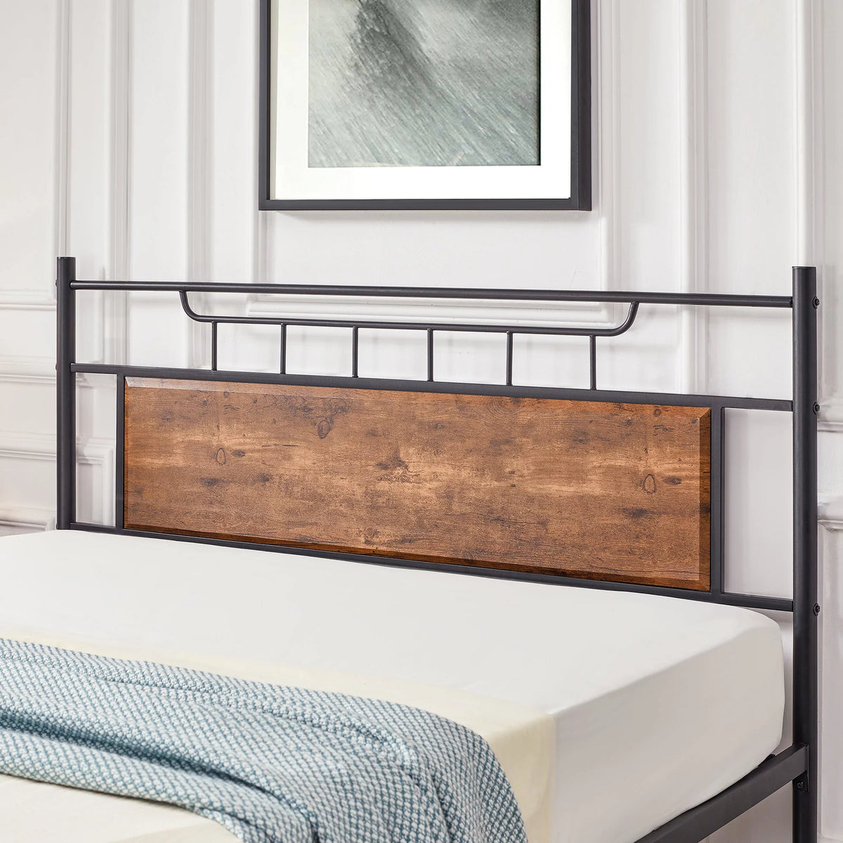 3-Piece Queen Bedroom Set with Nightstands E22094
