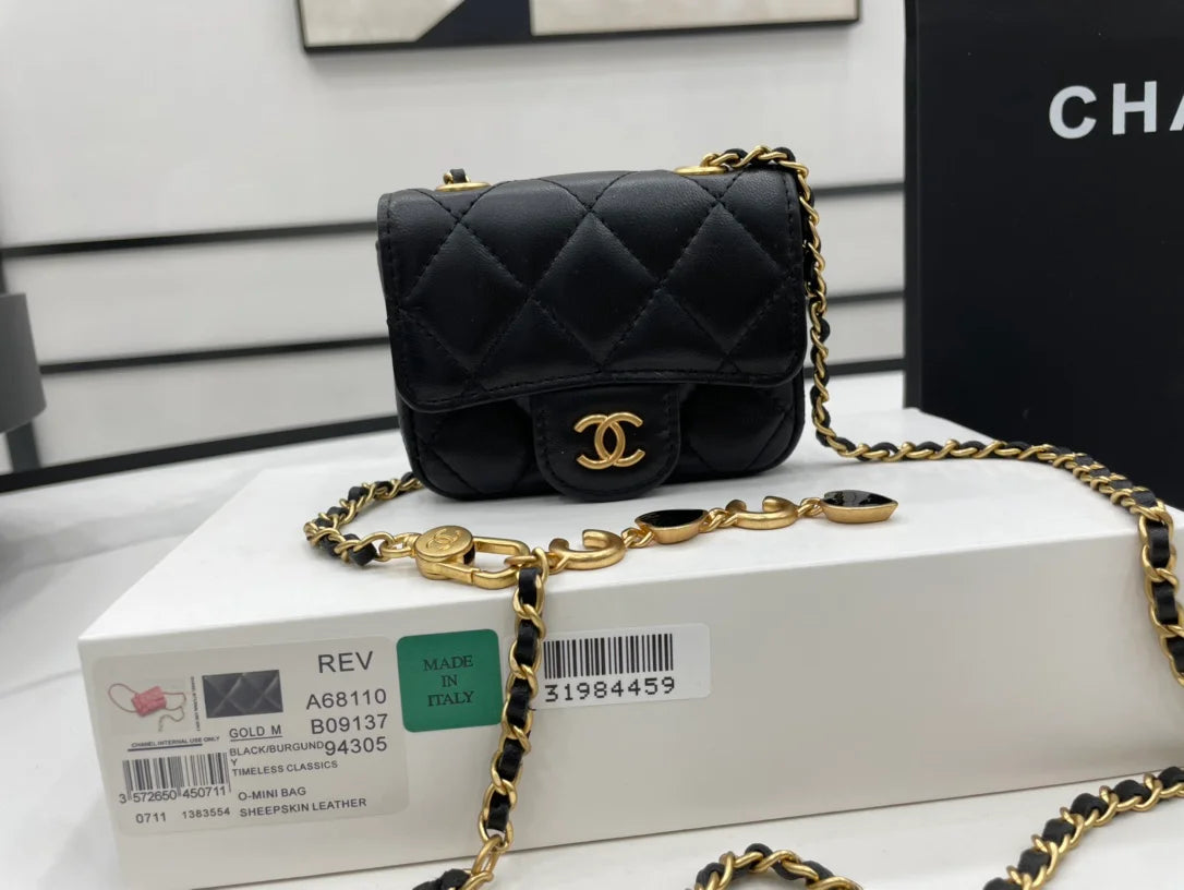 Black Mini Flap Bag G739