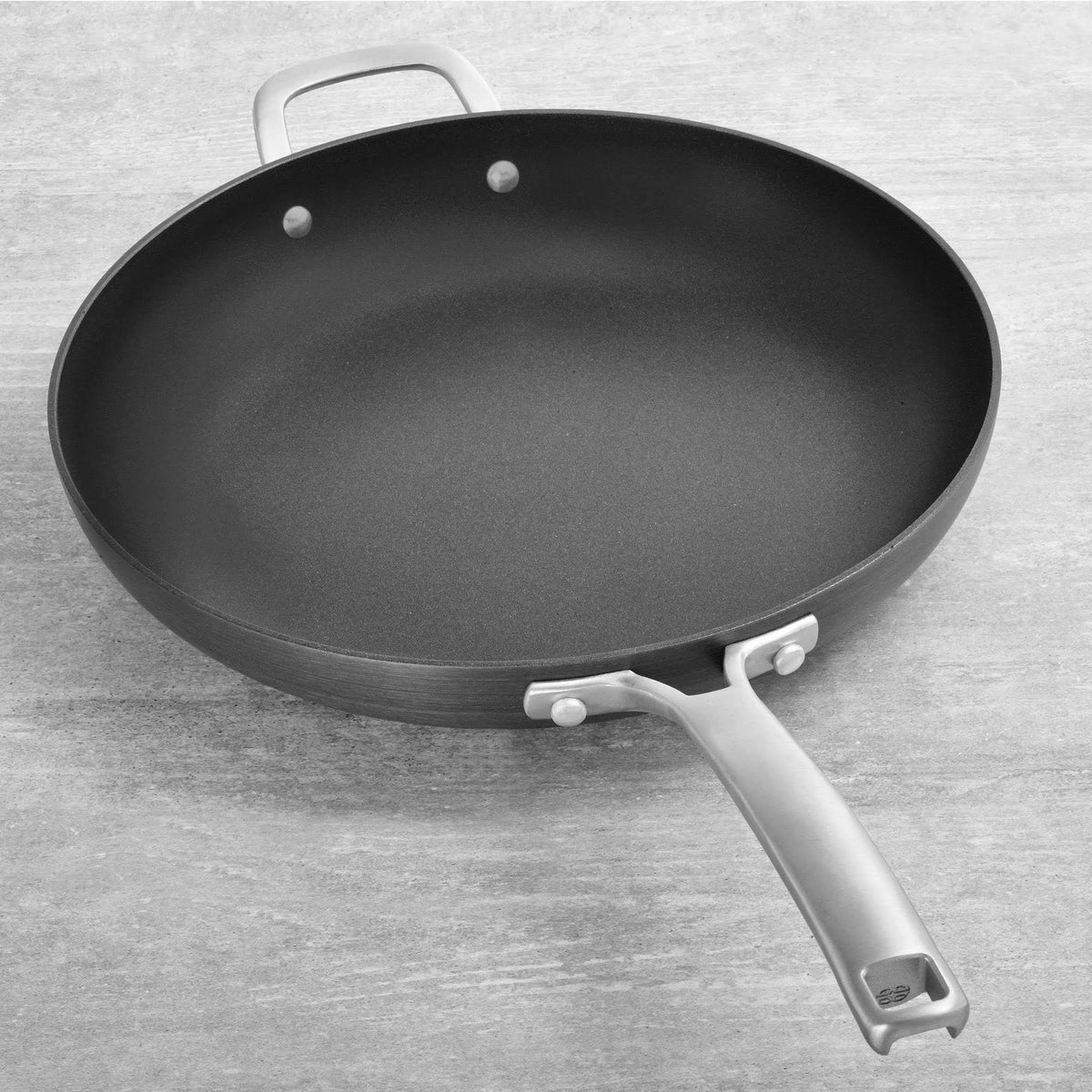 12-in. Nonstick Jumbo Fryer Pan with Cover I387