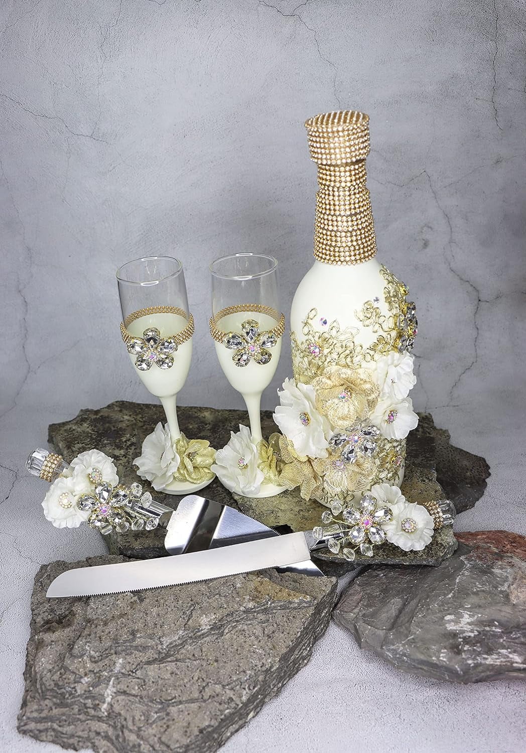 Champagne Glasses Set Ivory Silver A893841