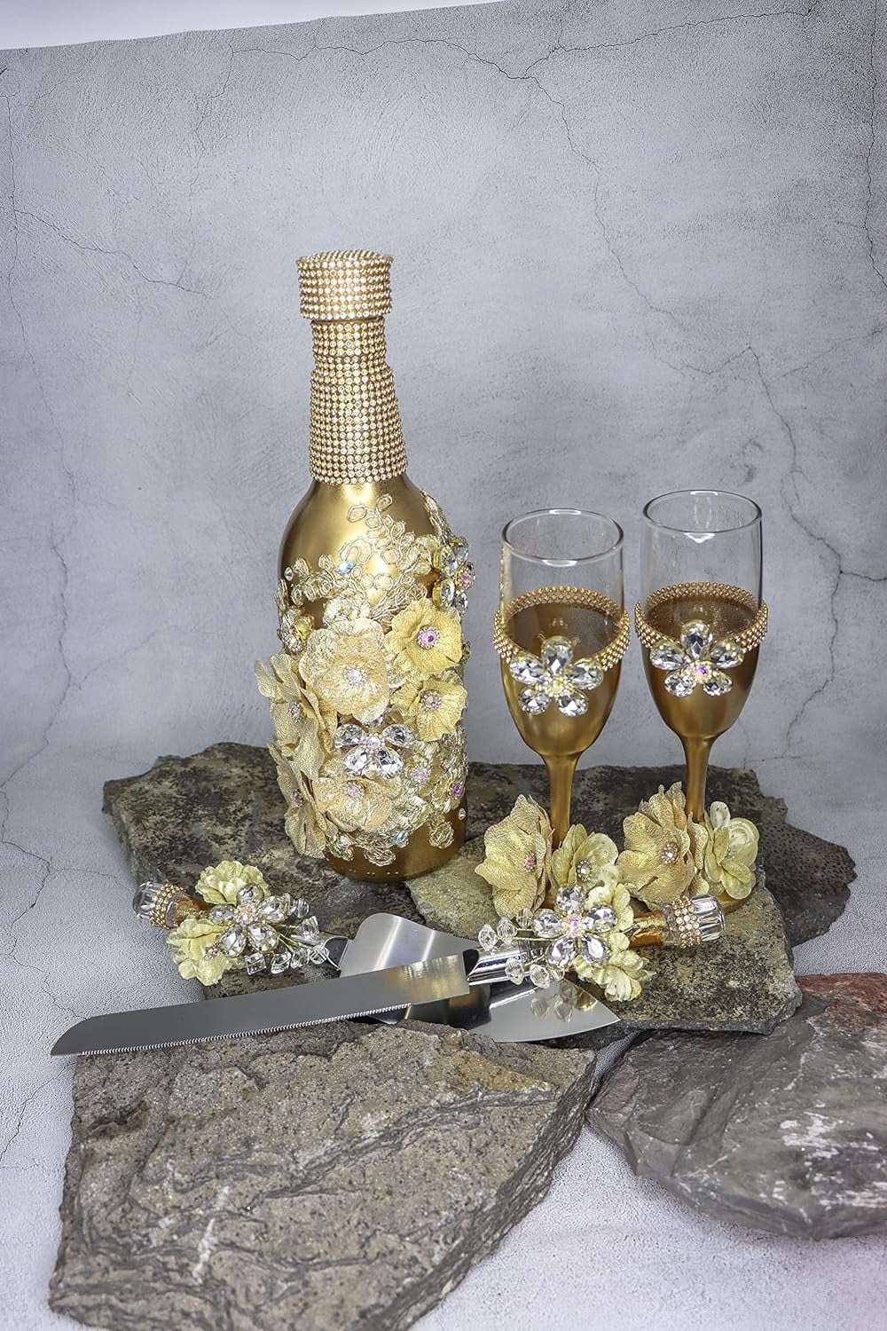Champagne Glasses Set Ivory Silver A893841