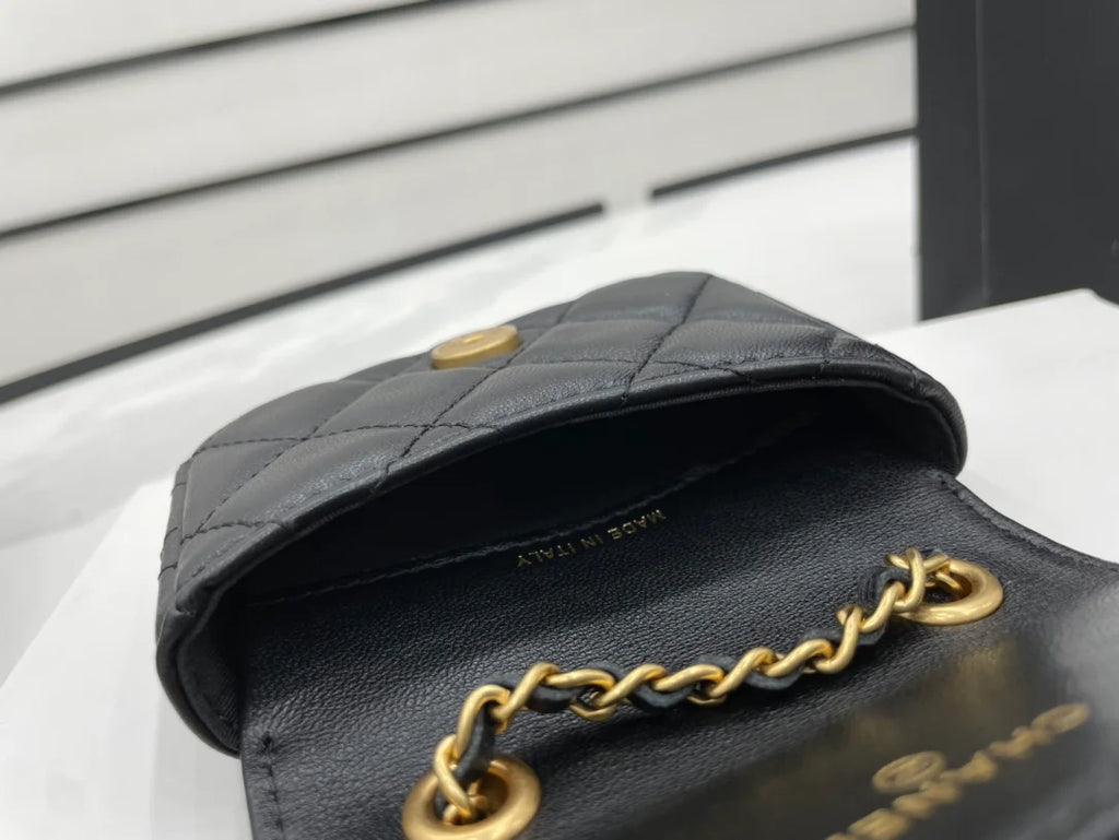 Black Mini Flap Bag G739