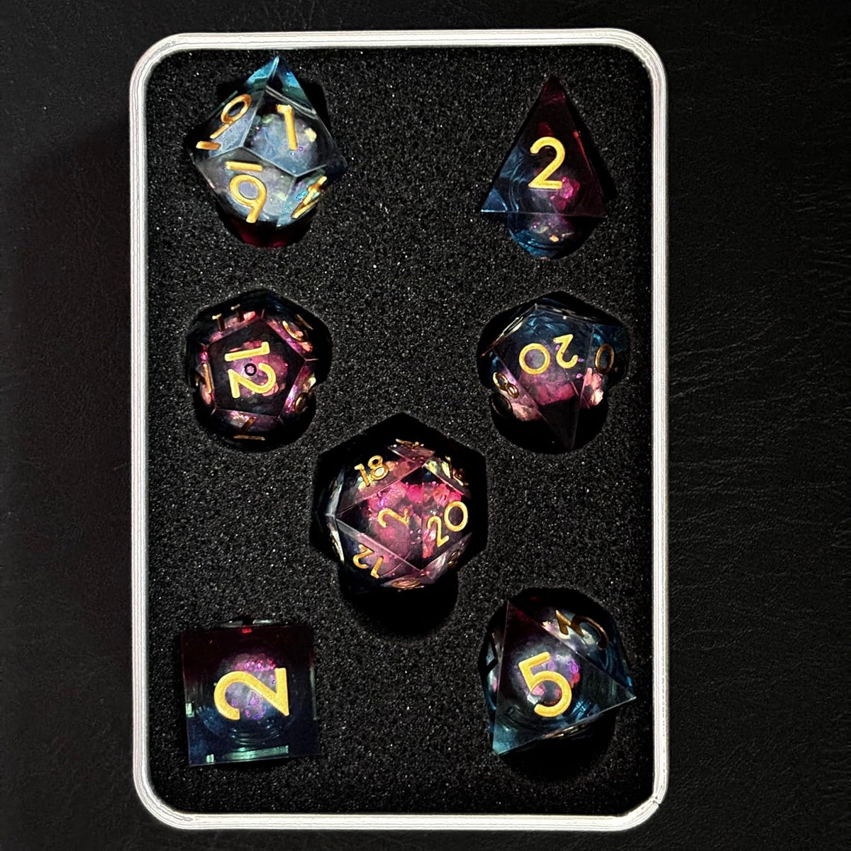 7 PCS Floating Liquid Cores Polyhedral Dice Set L48712