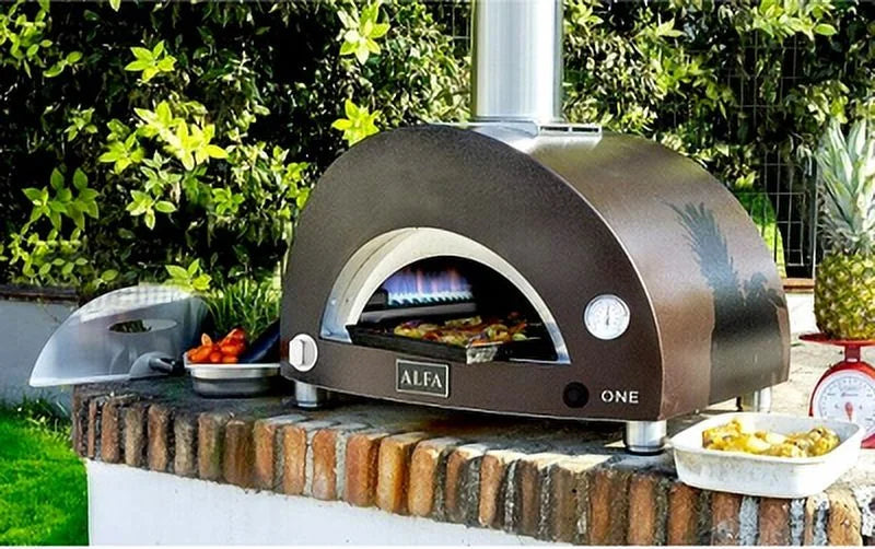 Gas or Wood Fire Hybrid Pizza Oven J757250