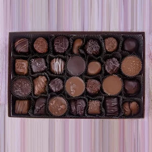 Deluxe Assortment Milk Dark 2lb S883188