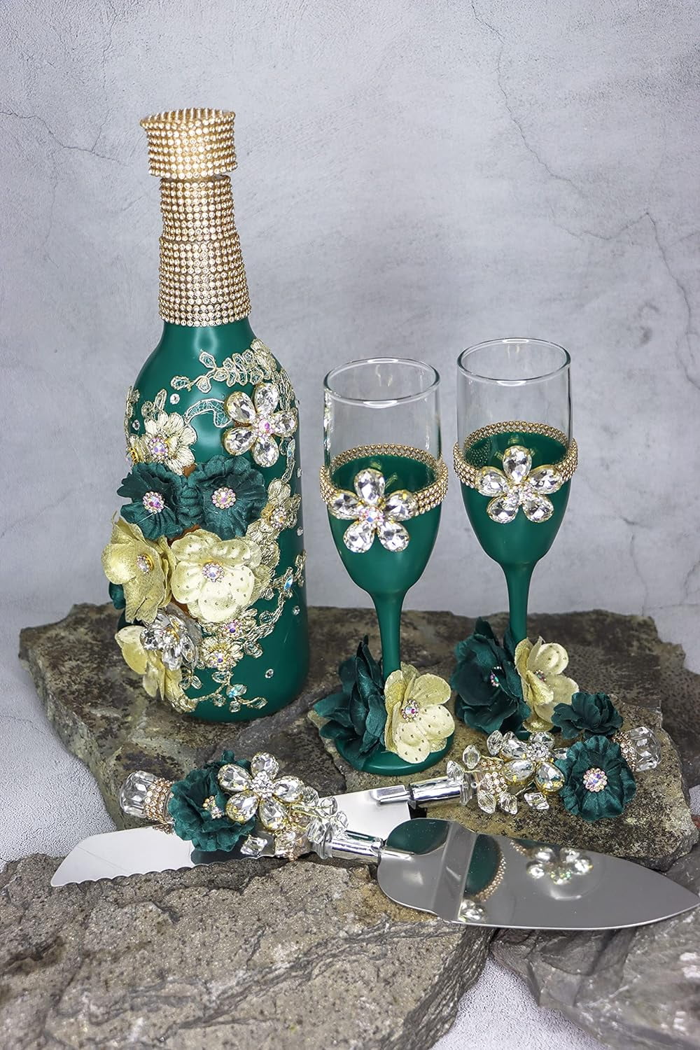 Champagne Glasses Set Ivory Silver A893841