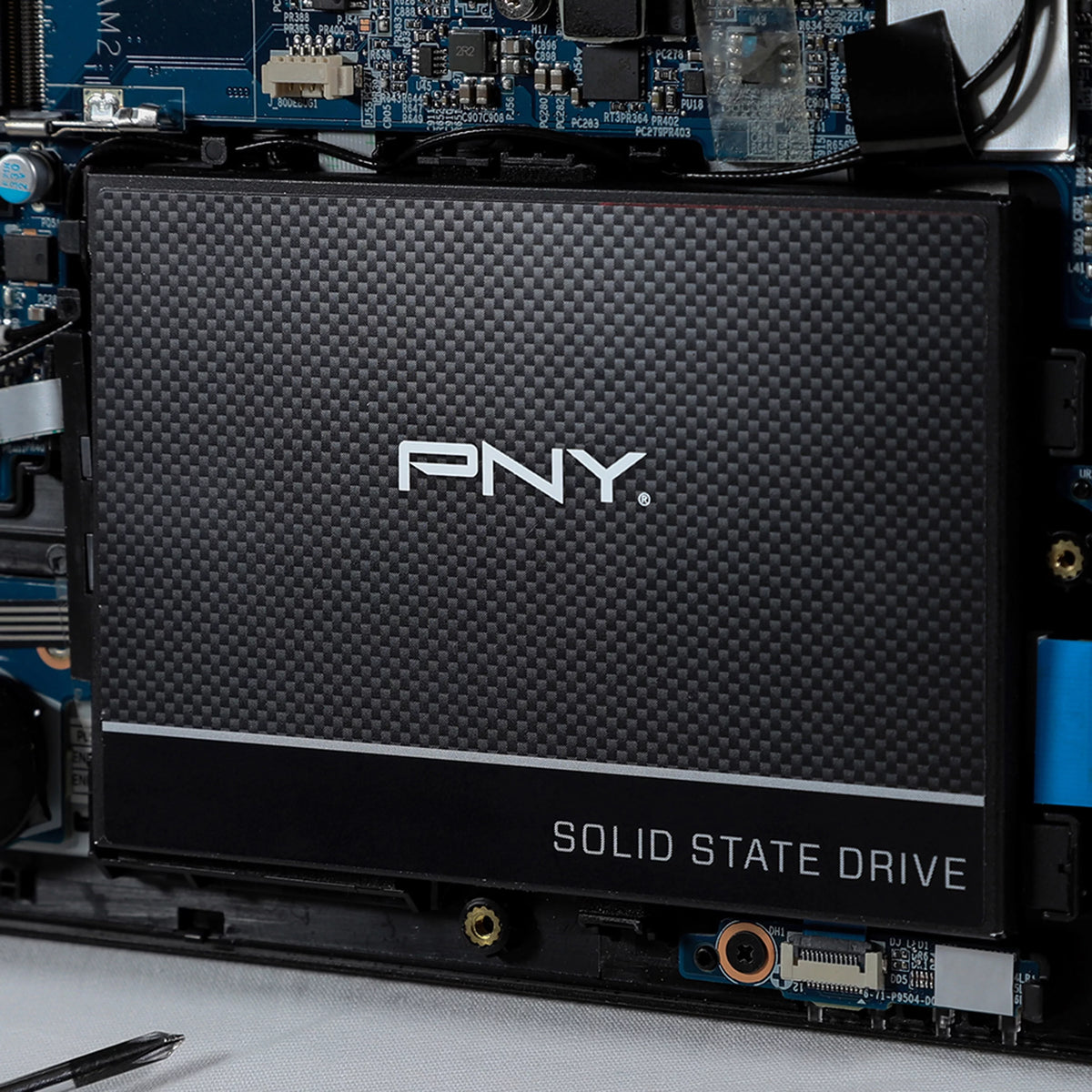 1TB 2.5” Solid State SATA-III SSD with Transfer Cable B79725