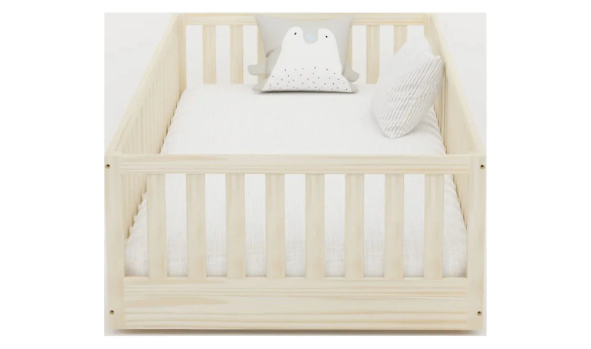 Hardwood Toddler Floor Bed with Gate D741149